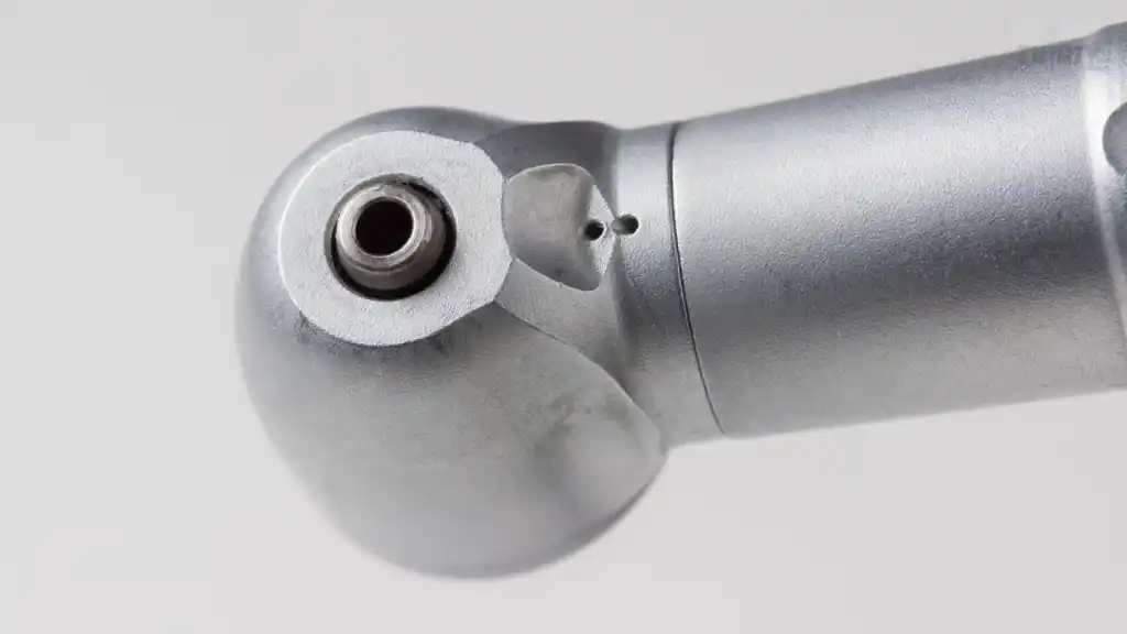 الأجزاء التي تدير العيادة: داخل كرسي الأسنان توجد أدوات التحكم الحقيقي 4 الهاند بيس